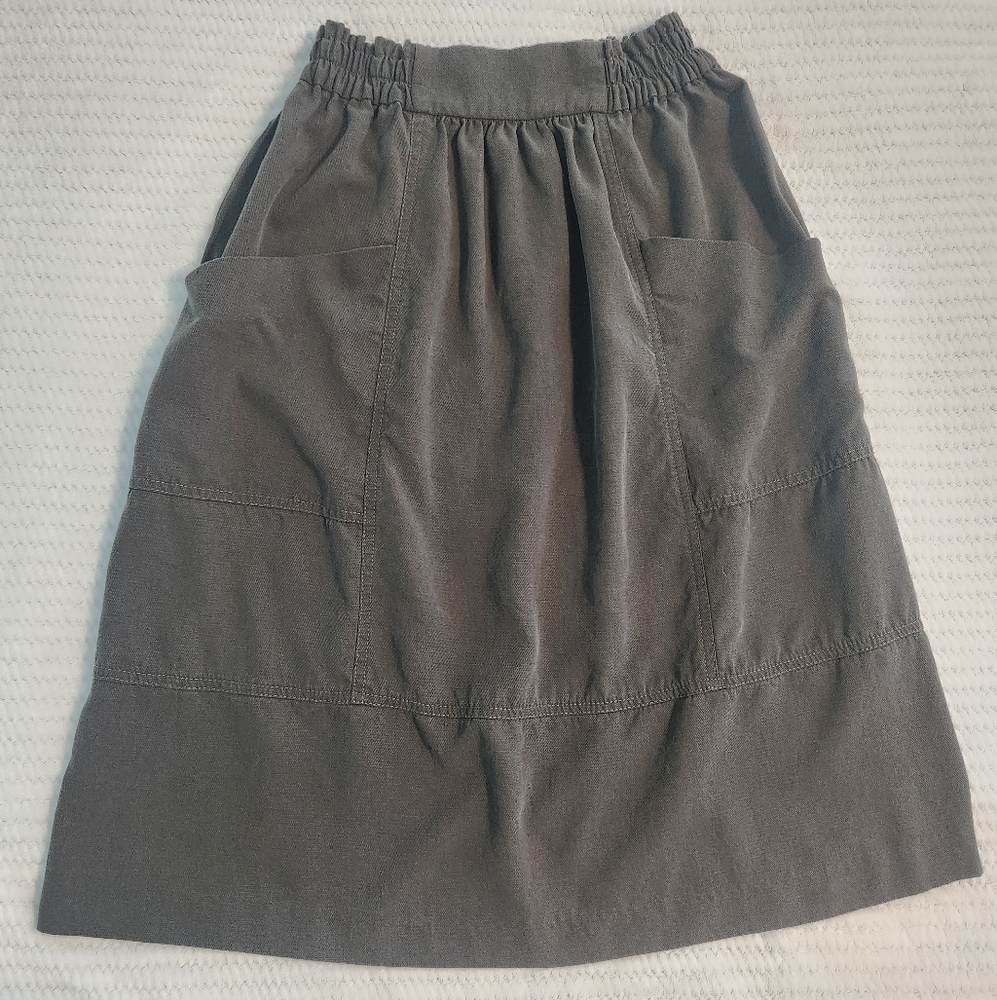 Zara Basic Green Skirt Size XS Made In Spain With Pockets